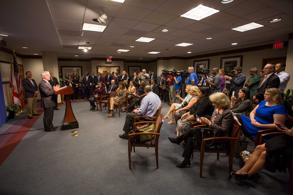 Formativ Health CEO Dennis Dowling speaking to a packed room at the news conference announcing the company's entry into Jacksonville on Jan. 17, 2017