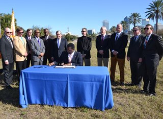 Mayor Signs Legislation for Residential, Retail Investment