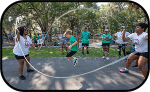 kids playing jump rope